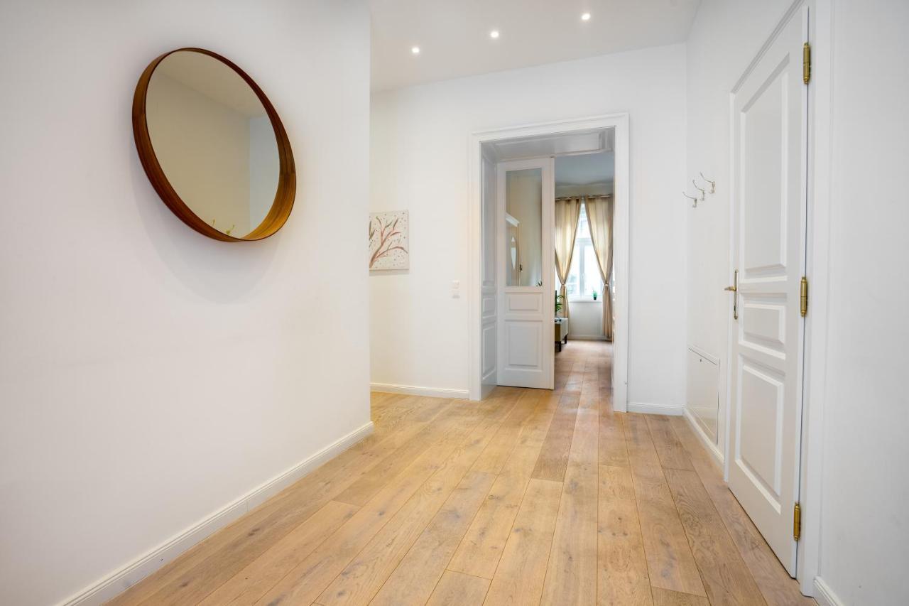 Modernes Apartment Im Charmanten Cottage Viertel Виена Екстериор снимка